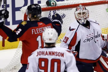 Tomáš Fleischmann se raduje z gólu