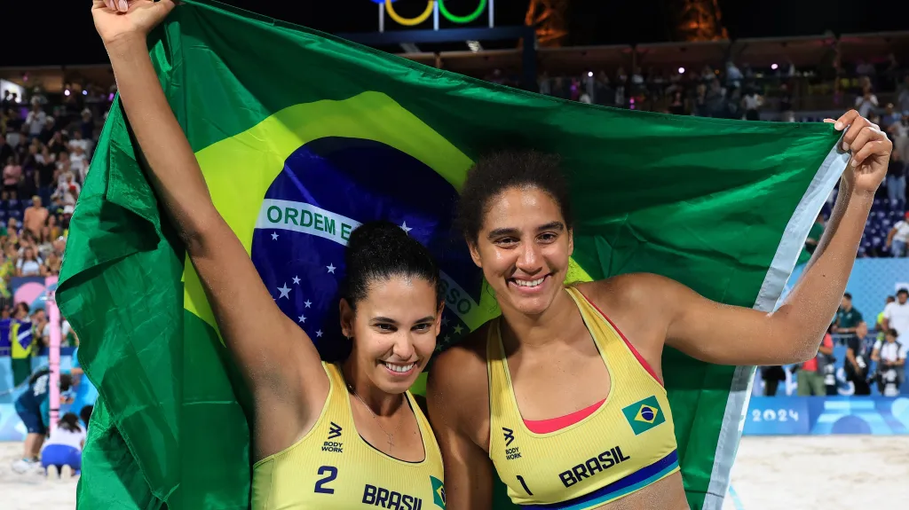 Brazilské beachvolejbalistky Duda a Ana Patrícia