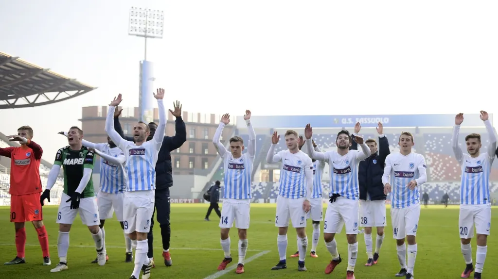 Radující se fotbalisté Genku