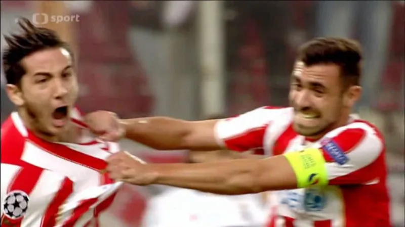 Sestřih utkání Olympiakos Pireus - Benfika Lisabon