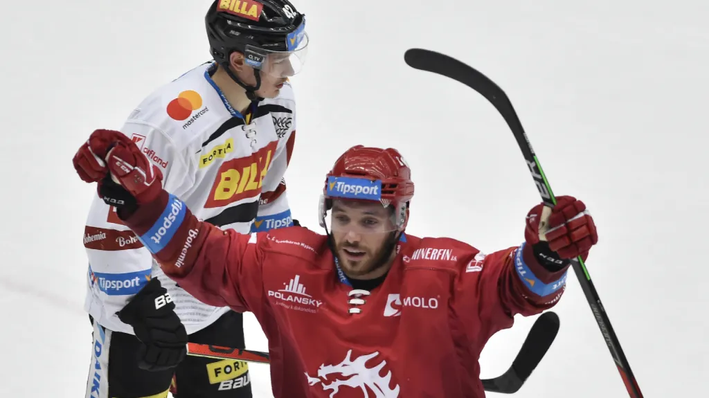 Marko Daňo z Třince se raduje z gólu v síti Sparty