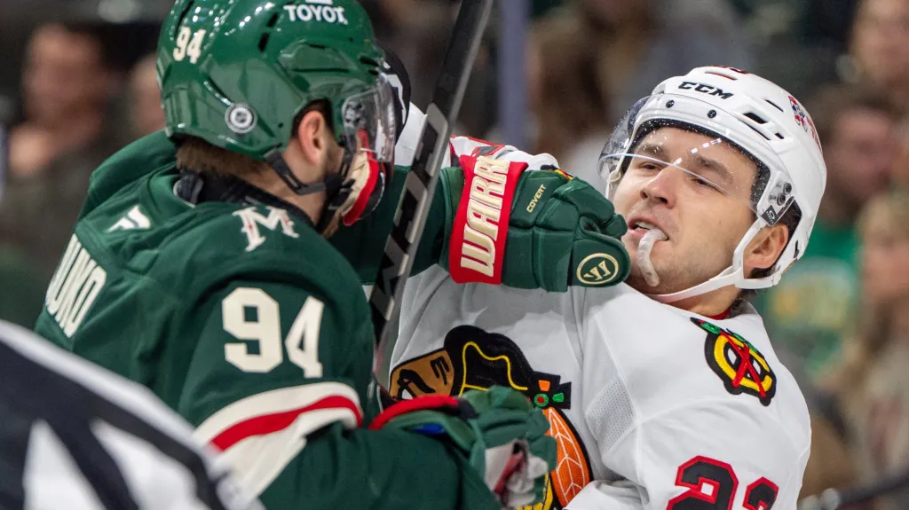 Jakub Lauko v utkání s Chicagem