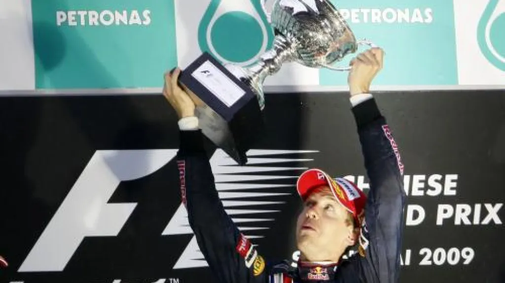 Sebastian Vettel slaví vítězství