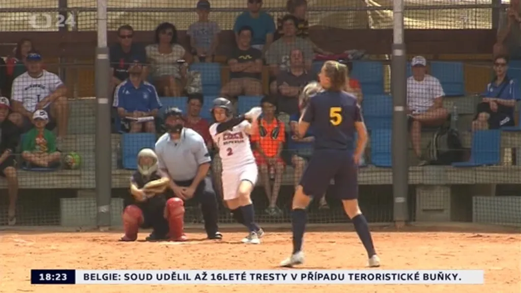 České softbalistky v zápase s Ukrajinou