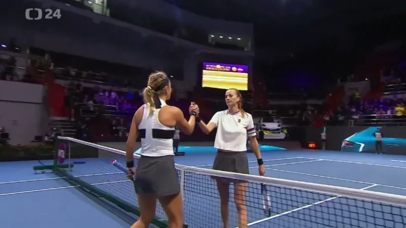 Kvitová si v Petrohradu poradila s Azarenkovou