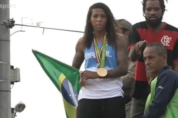 Judistka Silvaová přivezla ukázat zlatou medaili do rodné favely