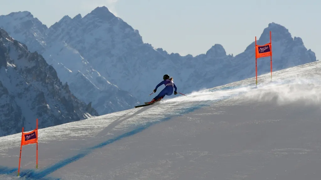 Sofia Goggiaová během sjezdu v Cortině d'Ampezzo