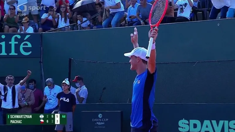 Nejhezčí výměna a závěr zápasu Macháč - Schwartzman