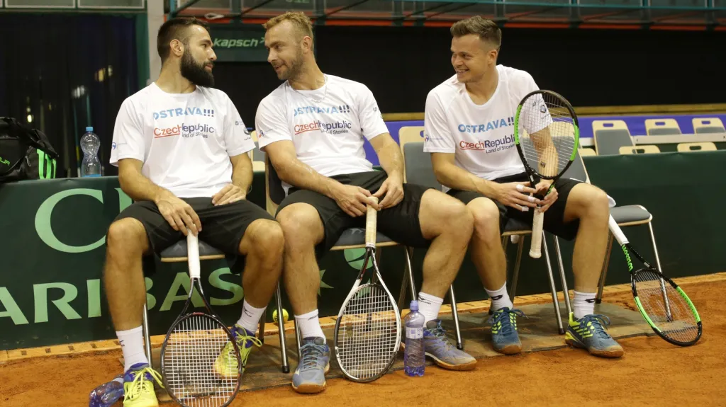 Václav Šafránek, Roman Jebavý a Adam Pavlásek během tréninku