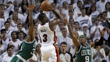 Dwyane Wade v utkání s Bostonem