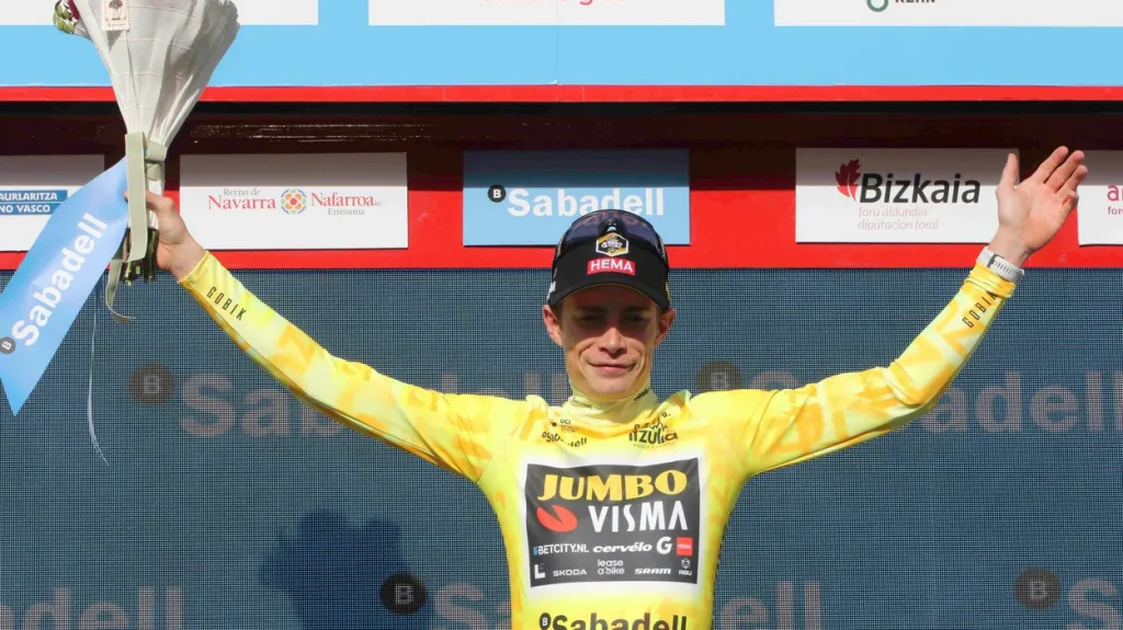 Vítěz závěrečné etapy i celého závodu Kolem Baskicka Jonas Vingegaard