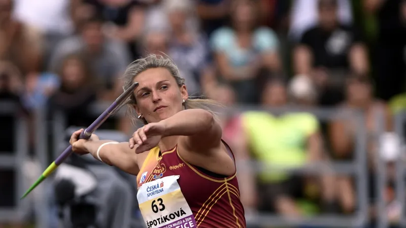 Špotáková na MČR zářila. Předvedla nejdelší světový hod roku