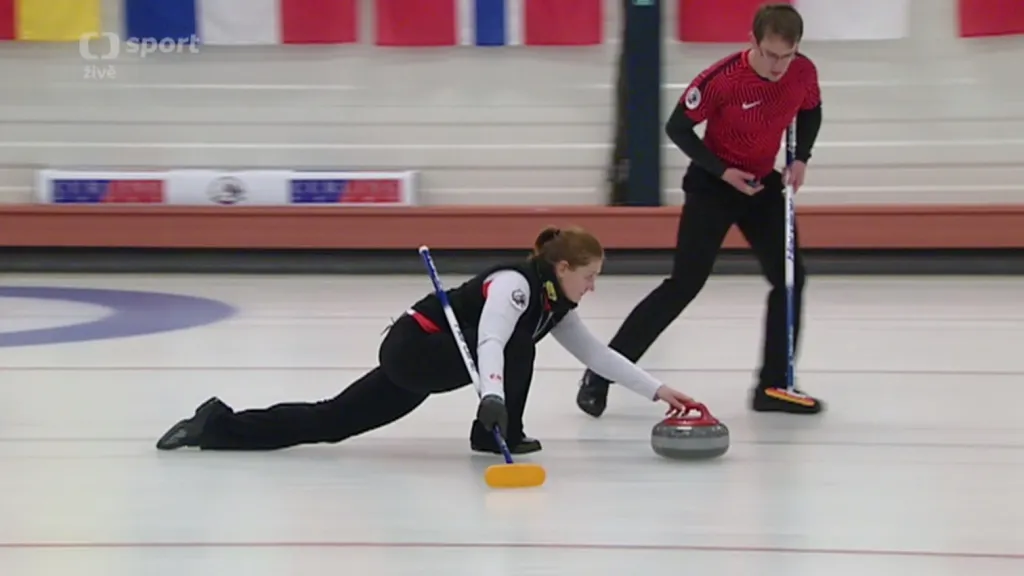 MČR smíšených párů v curlingu ovládli Hájková s Paulem