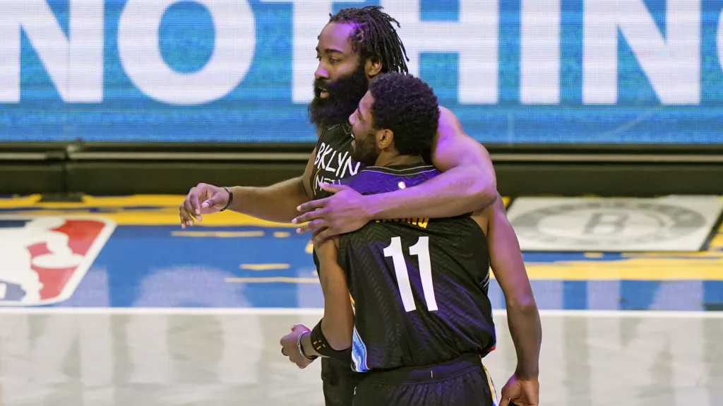 James Harden a Kyrie Irving