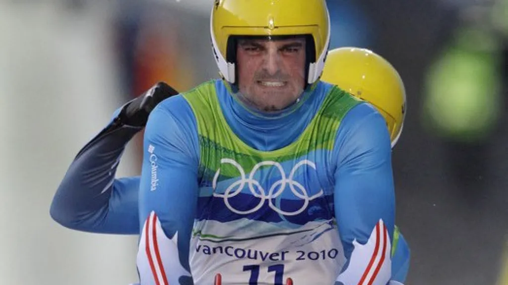 Němečtí sáňkaři Andreas a Wolfgang Lingerové