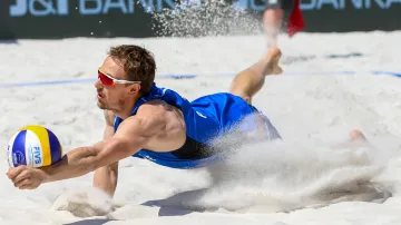 Beachvolejbalista Perušič už není kvůli covidu v izolaci a ve čtvrtek bude hrát