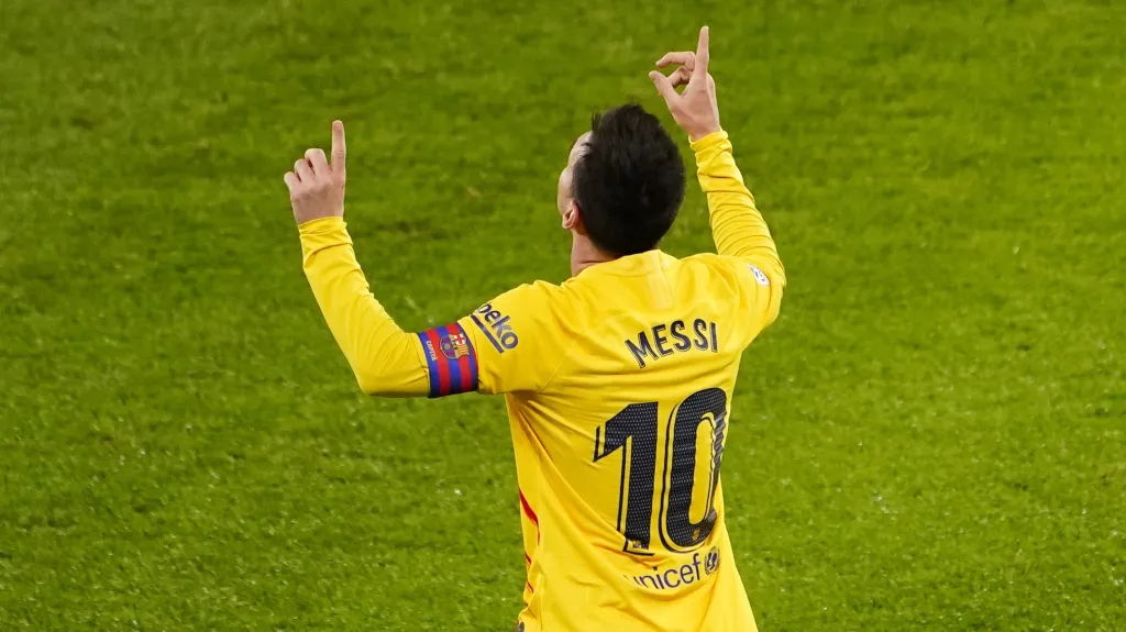 Lionel Messi se raduje z gólu v utkání s Bilbaem