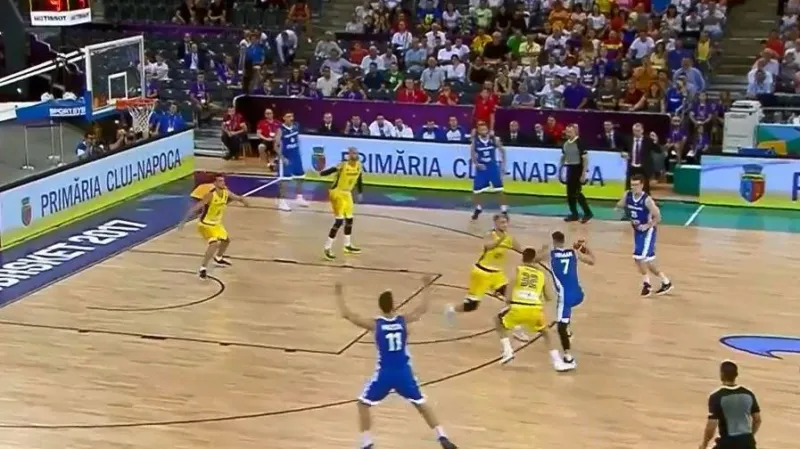 Češi si na úvod ME poradili s Rumunskem 83:68