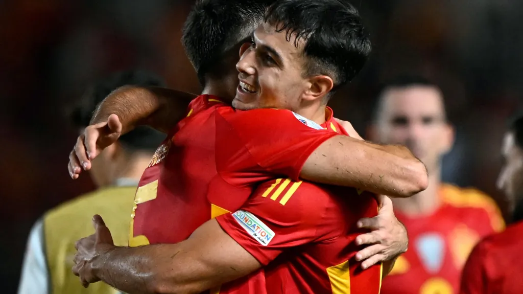 Martín Zubimendi se raduje z branky