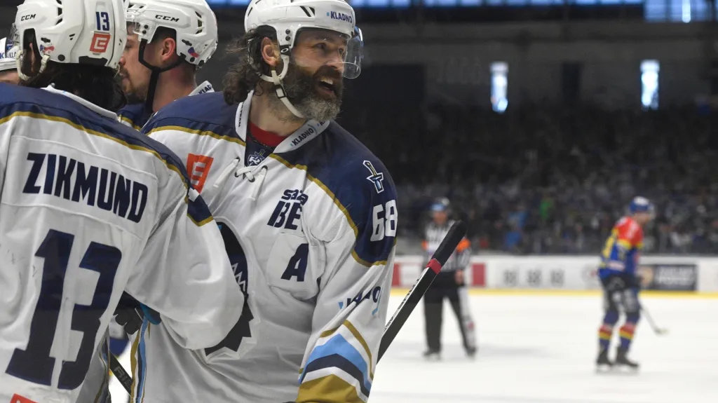 Jaromír Jágr se raduje z gólu do sítě Českých Budějovic