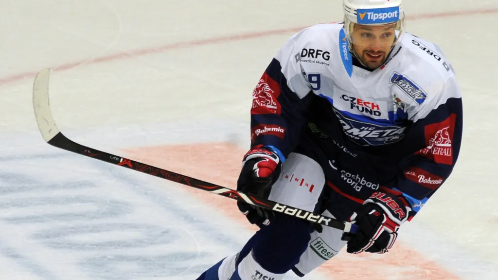 Útočník Komety Lukáš Nahodil