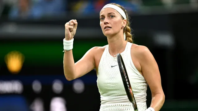 Kvitová zahájila Wimbledon výhrou nad Italkou Paoliniovou