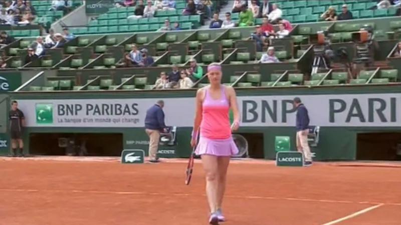 Kvitová postoupila přes Beguovou snadno do osmifinále