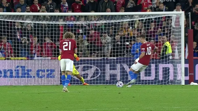 Moment utkání Česko – Portugalsko: Schickova neproměněná penalta (45. + 6 min.)