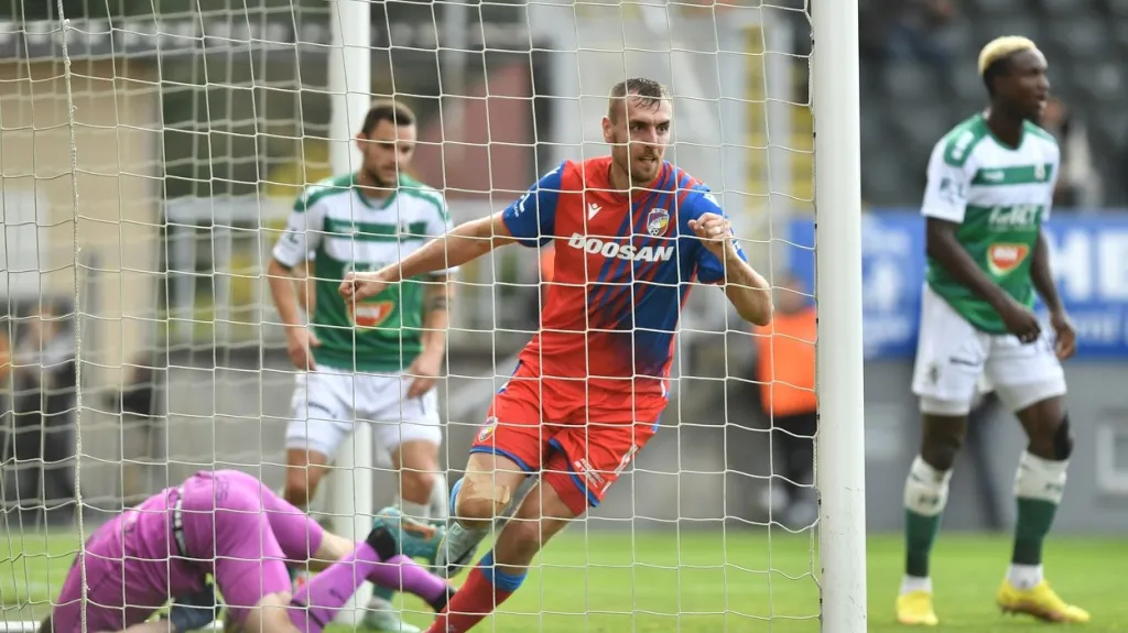 Tomáš Chorý z Plzně slaví gól v Jablonci