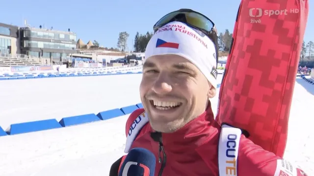 Trošku nás vosol, Evi, přál si Krčmář před komentářem Puskarčíkové