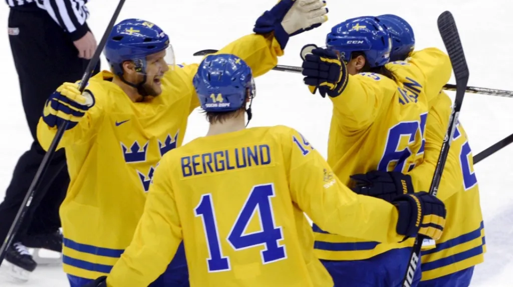 Radost Švédů po brance Karlssona