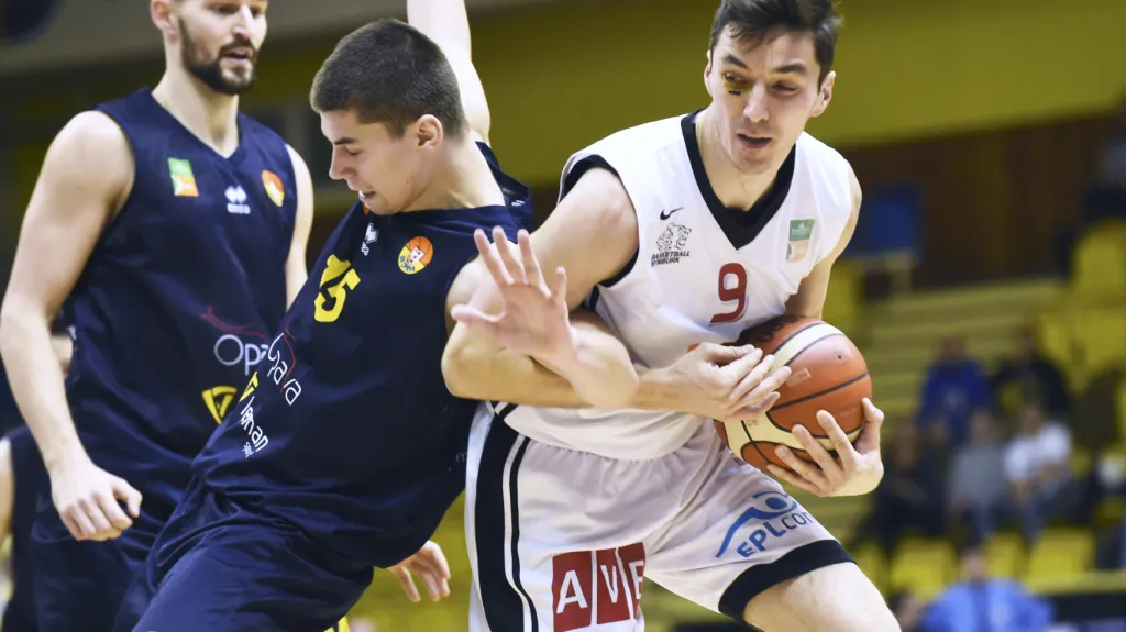 Finálové utkání Českého poháru Nymburk - Opava