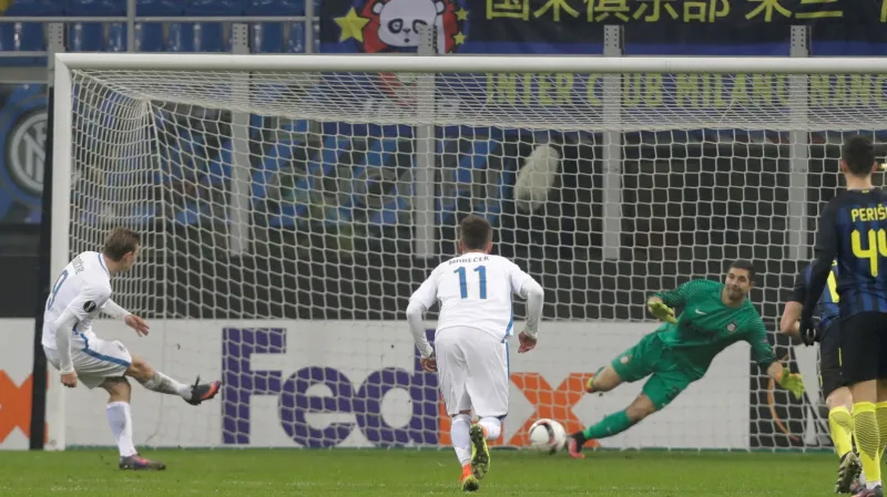 Neproměněná Dočkalova penalta