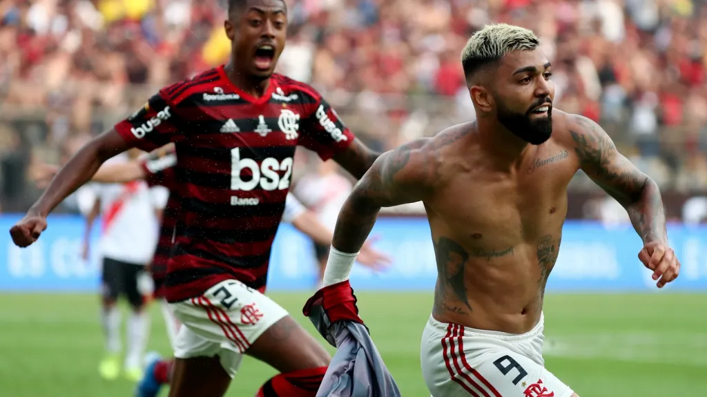 Gabriel Barbosa se raduje z vítězné branky