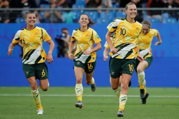 Fotbalistky Austrálie se radují z vítězství nad Brazílií