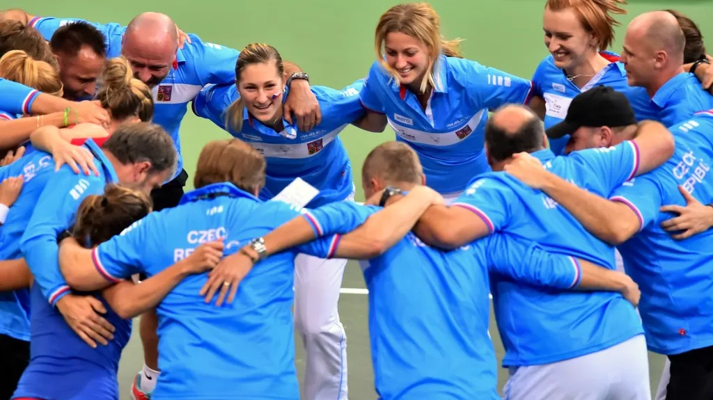 Radost českých tenistek a realizačního týmu