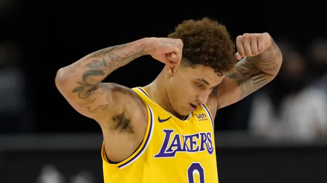 Lakers nestačili na Pistons, Jamesovi se nedařilo