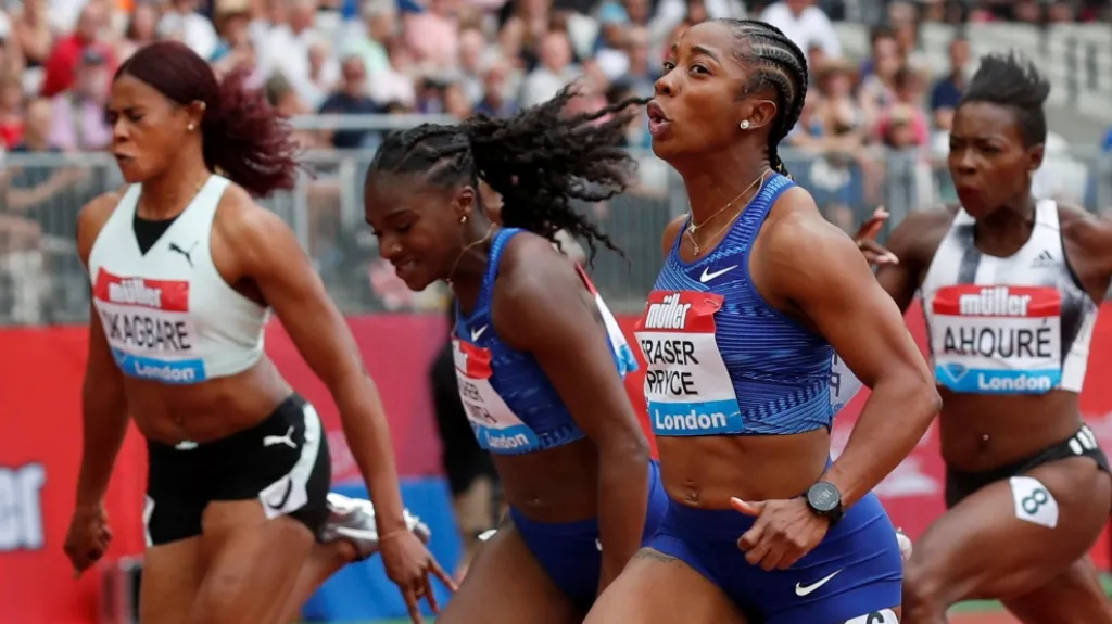 Jamajčanka Shelly-Ann Fraserová-Pryceová v běhu na sto metrů