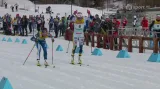 Finiš závodu žen na 20 km klasicky v Canmore
