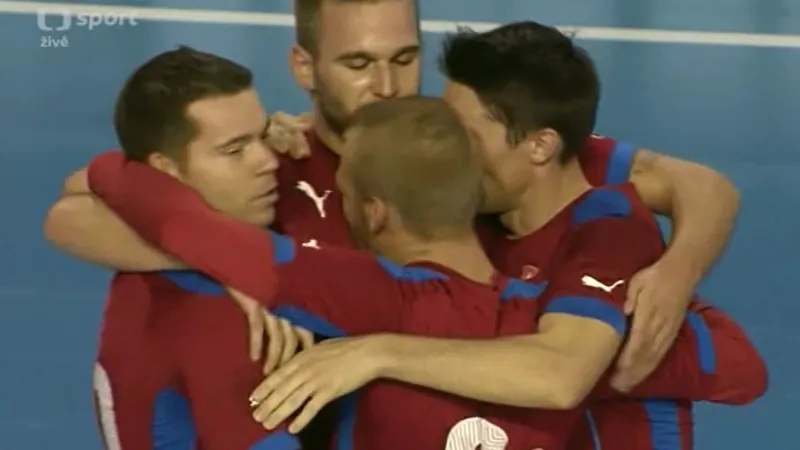 Futsalisté Bělorusy v úvodním duelu baráže zdolali díky vlastnímu gólu