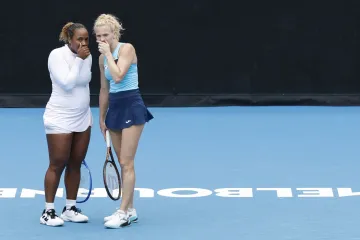 Kateřina Siniaková s Taylor Townsendovou