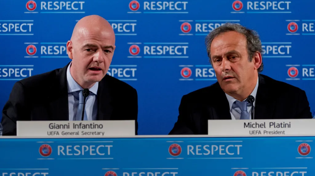 Gianni Infantino a Michele Platini
