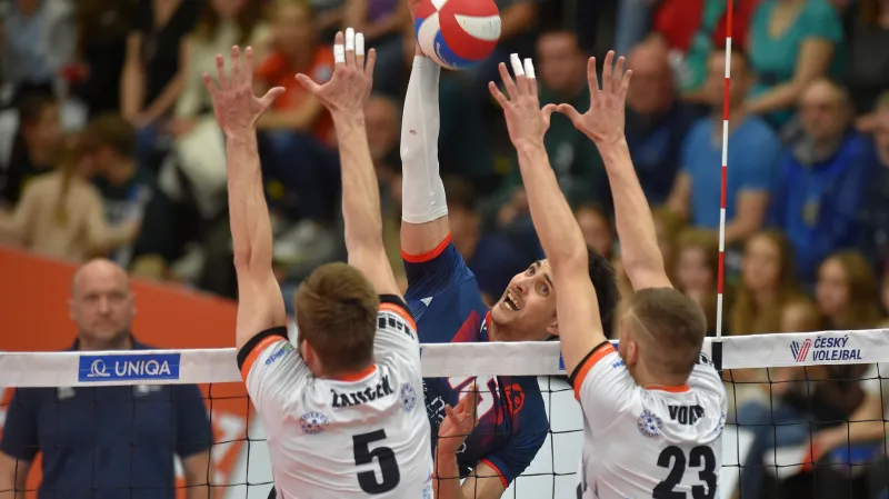 Lvi Praha otočili duel na půdě Karlovarska a ve finále se ujali vedení