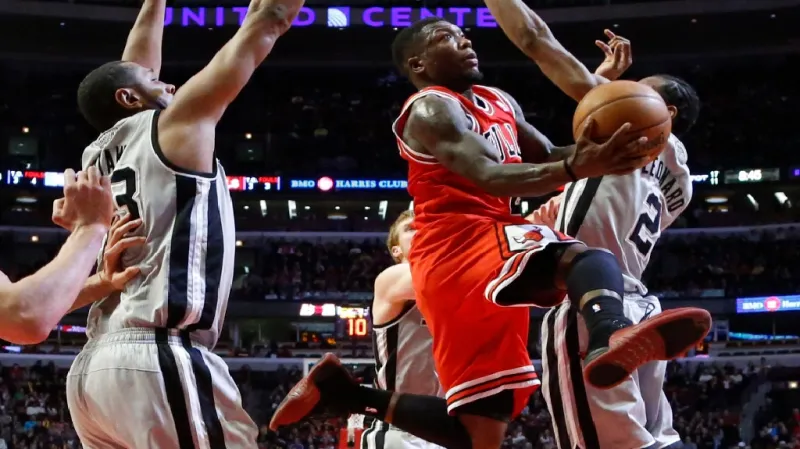 Utkání Chicago - San Antonio