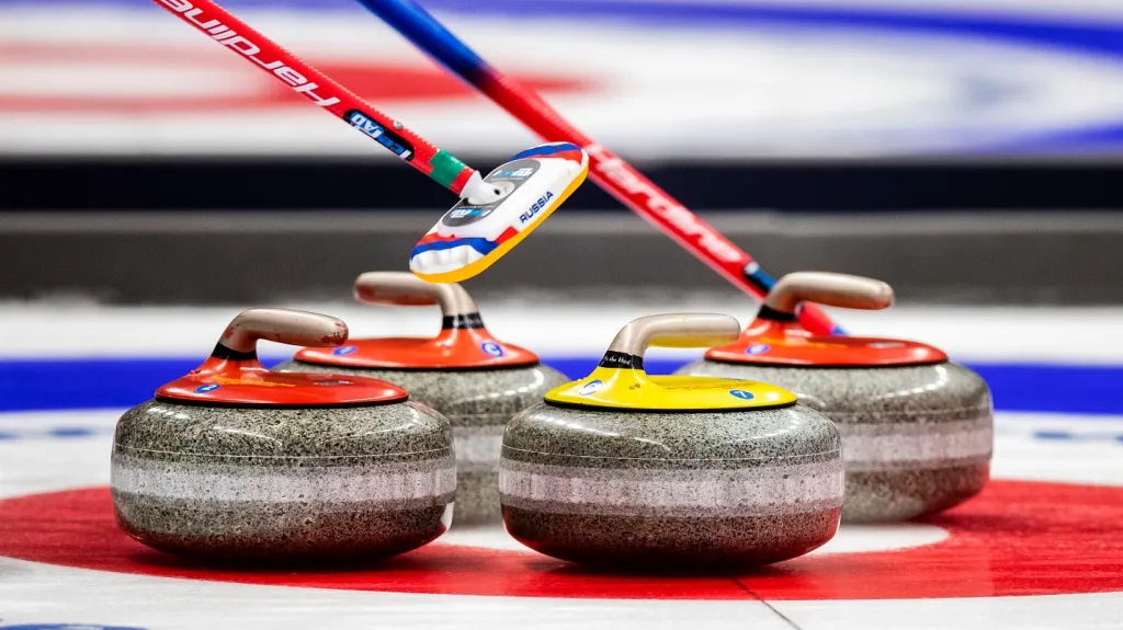 Curlingové MS zná semifinalisty