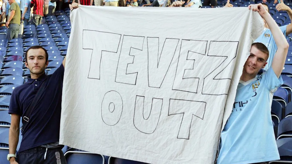 Ani někteří fanoušci už Tevéze v City nechtějí