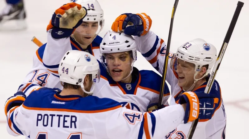 Aleš Hemský s hokejisty Edmontonu