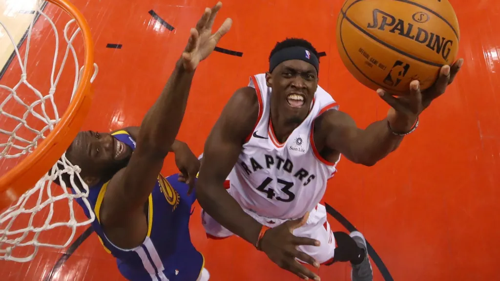 Utkání Toronto - Golden State