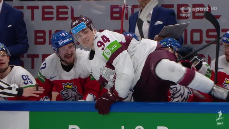 Stránský poslal Lotyše na návštěvu české střídačky