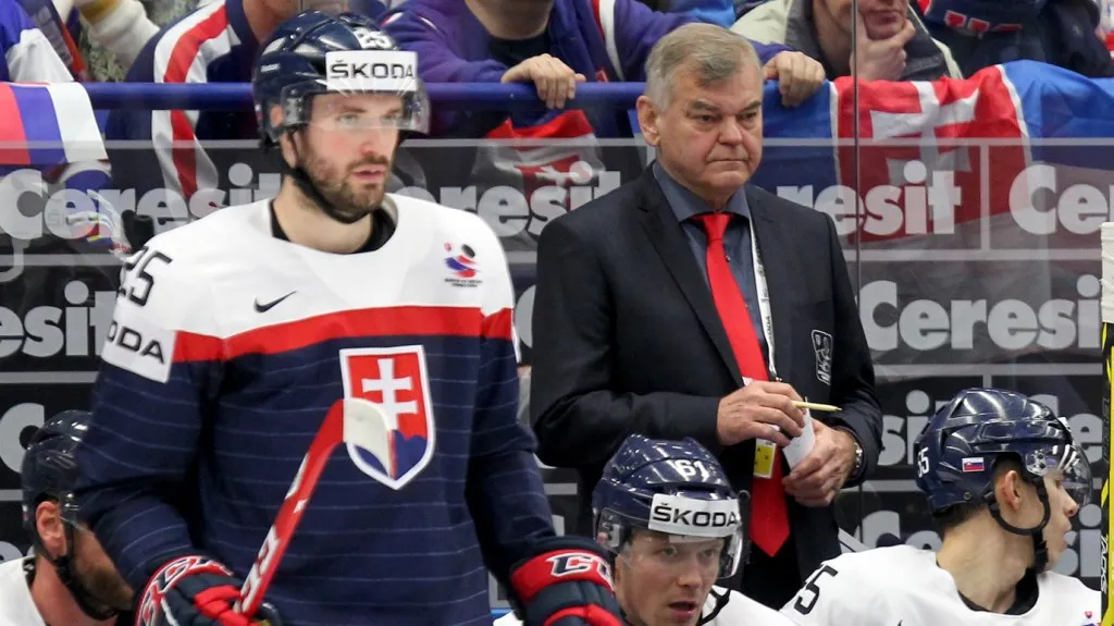 Střídačka slovenských hokejistů